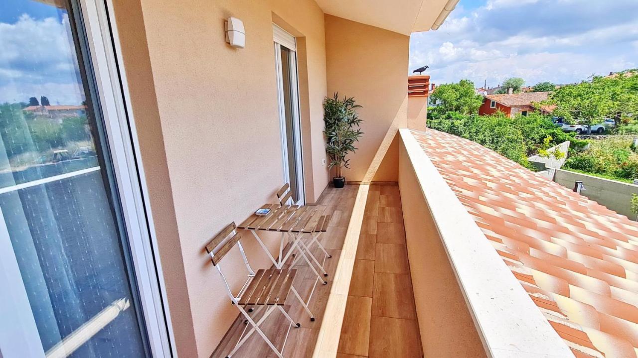 Villa Mira Pula Ngoại thất bức ảnh
